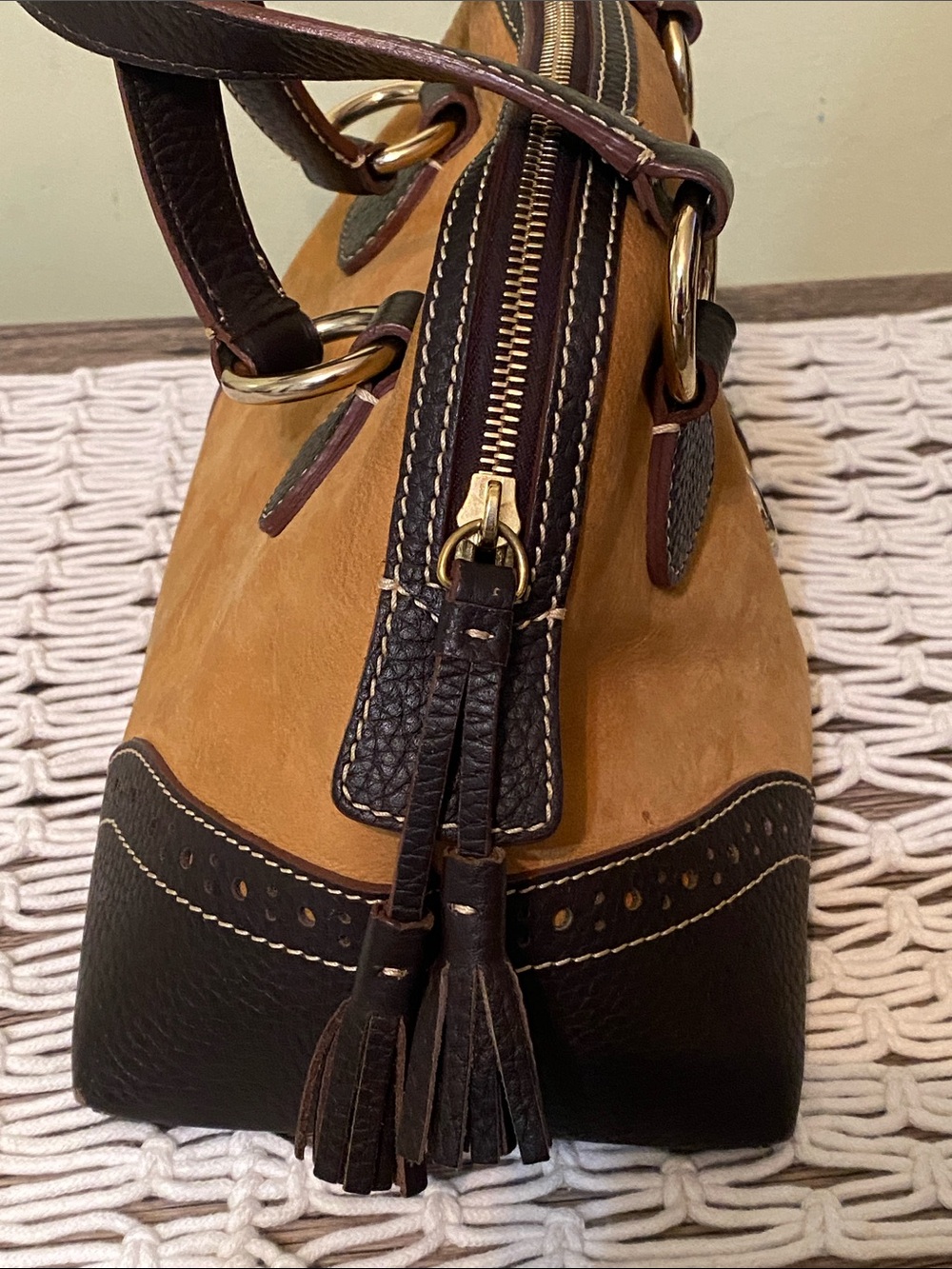 Dooney & Bourke Style Two-Tone Tan and Brown Leather Satchel Handbag Vintage - Picture 11 of 17